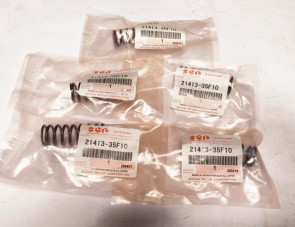 Suzuki GSX-R750 04-05 m sankabos spyruoklių komplektas kodas:21413-35F10