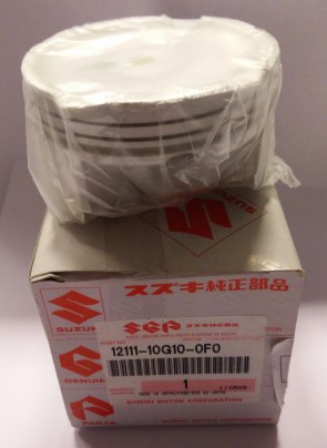 Suzuki 12111-10G10-0F0, 1211110G100F0
